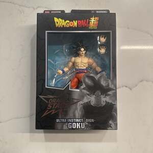 Dragon Stars Series Ultra Instinct -Sign- Goku Figure